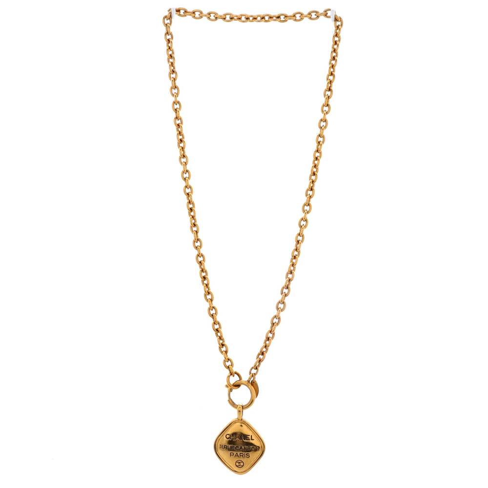 Chanel Vintage 31 Rue Cambon Medallion #249896C87B - Picture 2 of 3